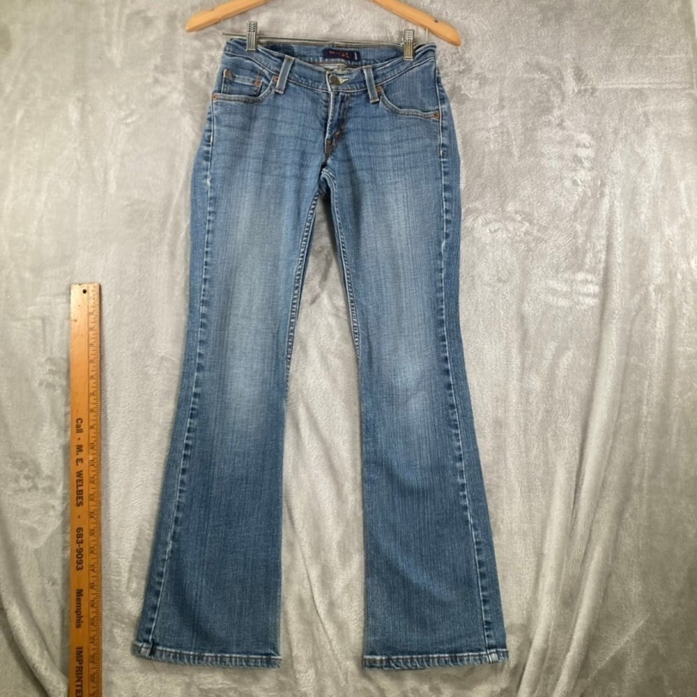 Levis 528 Curvy Cut Jeans Juniors 3 Med Wash Low Rise Bootcut Denim Blue